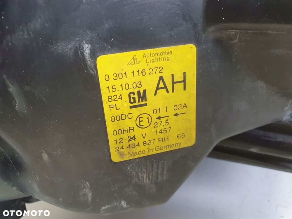 LAMPA PRAWA Opel Zafira A PRZEDNIA prawy przód XENON EUROPA 0301116272 - 2