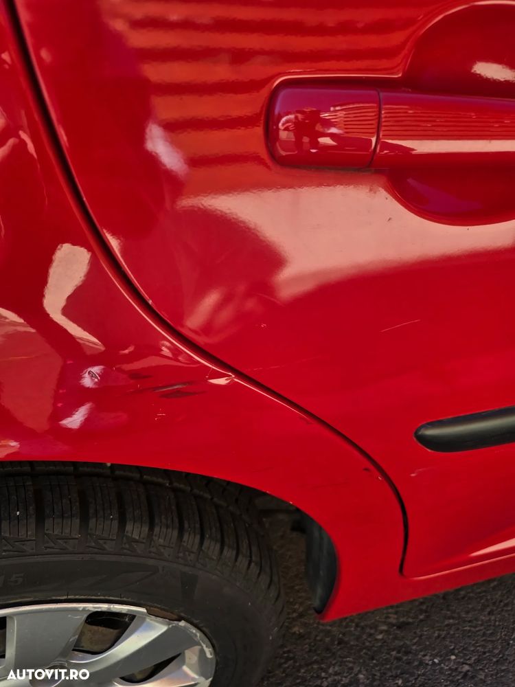 Peugeot 207 - 12
