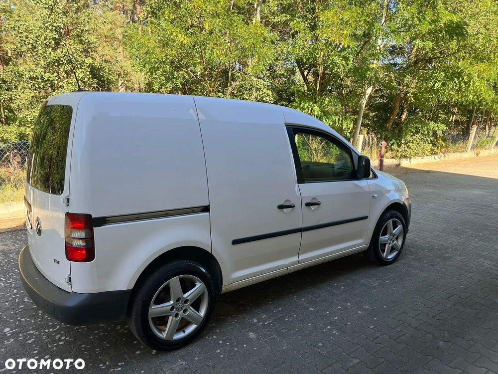 Volkswagen Caddy - 11