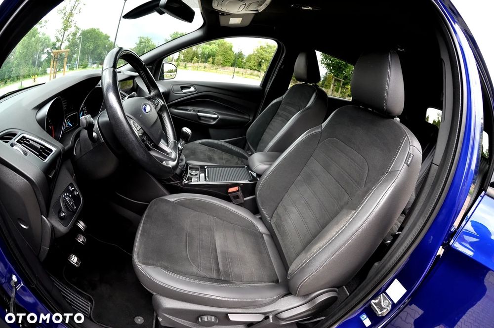 Ford Kuga 2.0 TDCi AWD ST-Line - 22