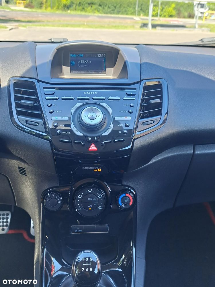 Ford Fiesta 1.0 EcoBoost STart-Stop ST-LINE - 11
