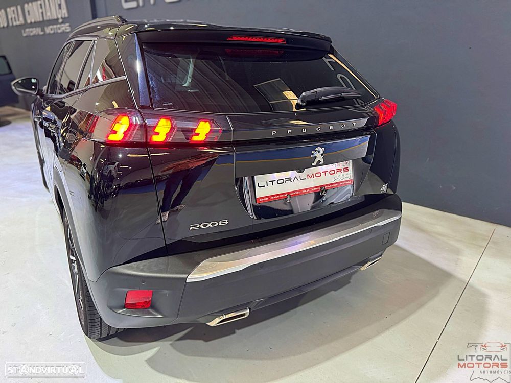 Peugeot 2008 1.2 PureTech Allure EAT8 - 9