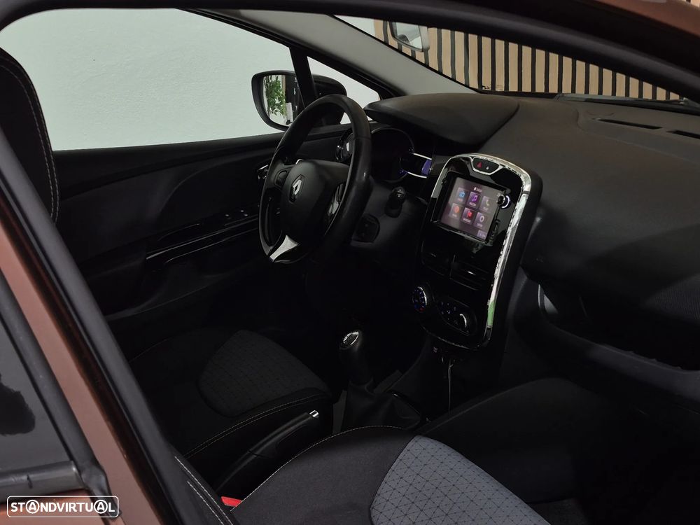 Renault Clio Sport Tourer 1.5 dCi Dynamique S - 14