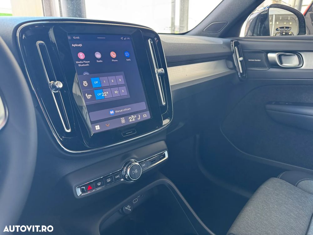 Volvo XC 40 B3 AT FWD MHEV Plus Dark - 15