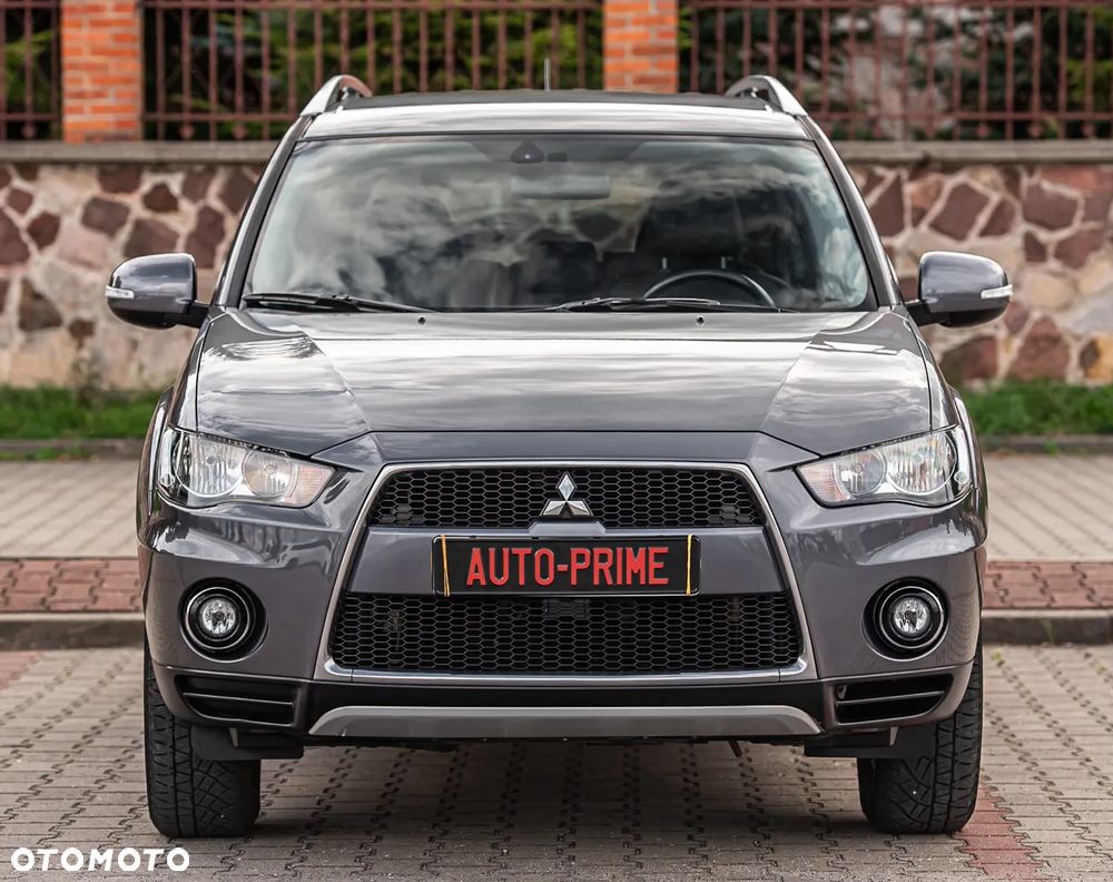 Mitsubishi Outlander - 4