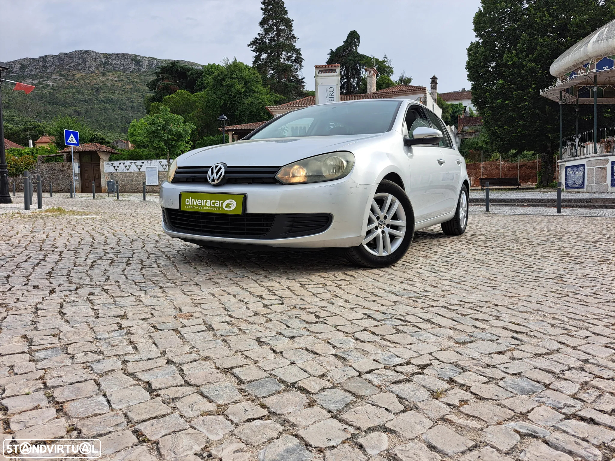 VW Golf 2.0 TDi Confortline - 5