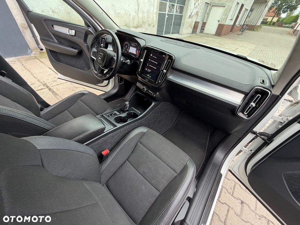 Volvo XC 40 - 5