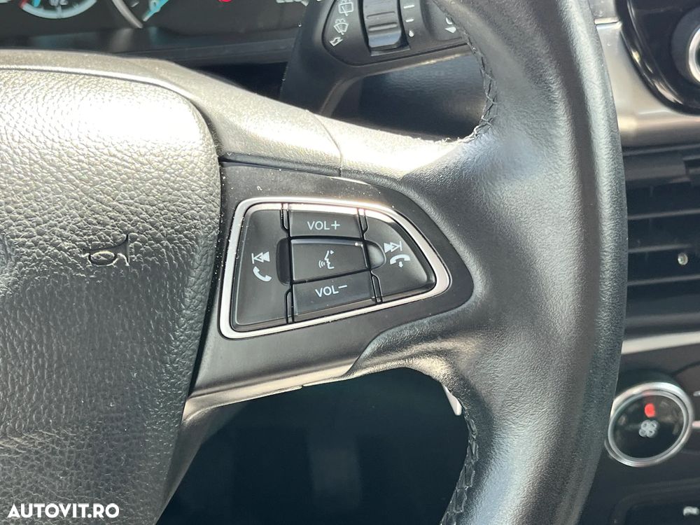 Ford EcoSport - 16