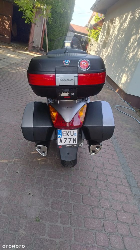 Honda ST - 3