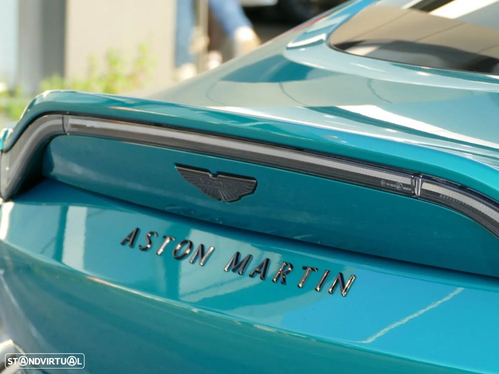 Aston Martin Vantage Coupe V8 - 19