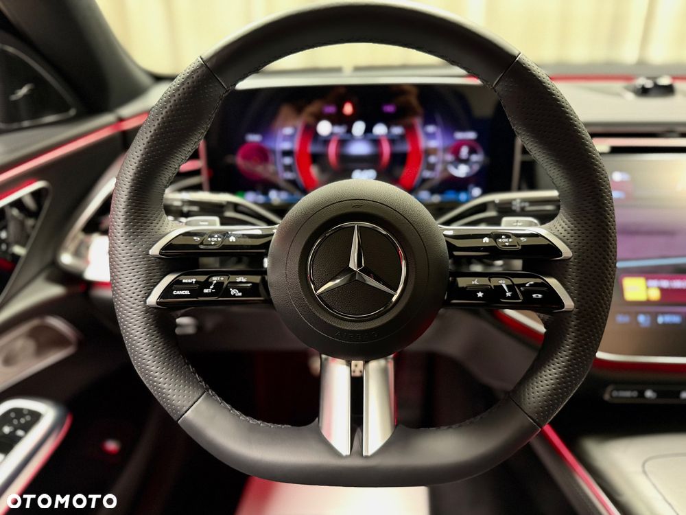 Mercedes-Benz Klasa E 220 d mHEV 4-Matic AMG 9G-Tronic - 9