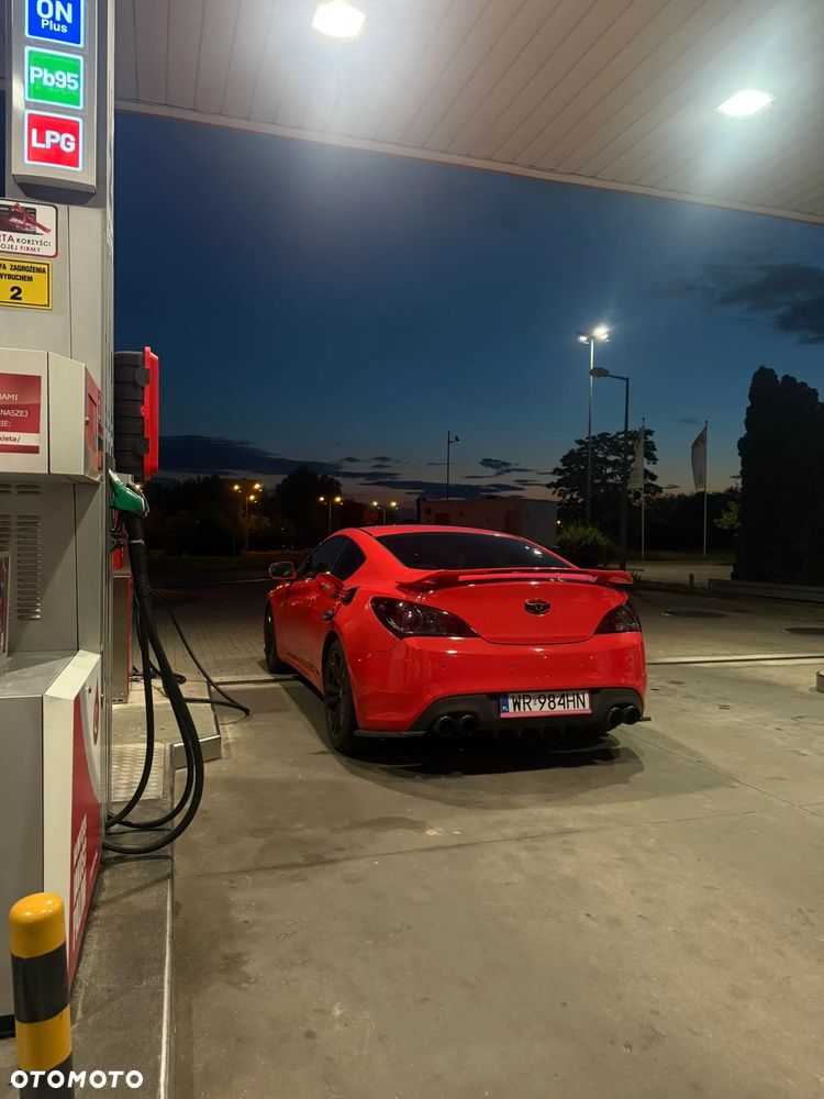 Hyundai Genesis Coupe 2.0 TCI Premium - 15