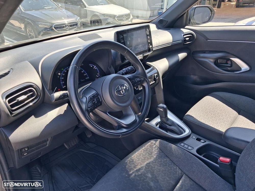 Toyota Yaris Cross 1.5 HDF Luxury - 11