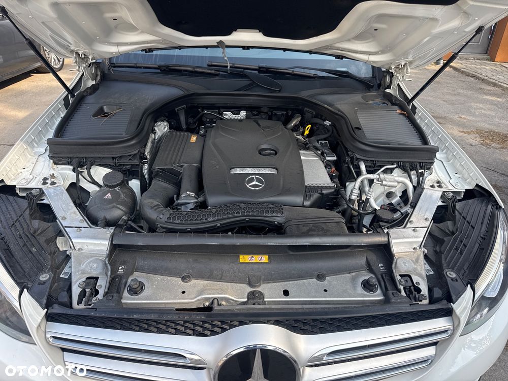 Mercedes-Benz GLC 300 4Matic 9G-TRONIC - 18