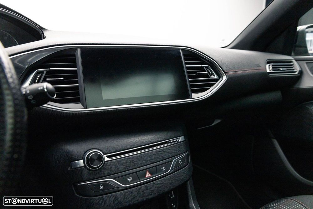 Peugeot 308 1.6 BlueHDi GT Line - 36