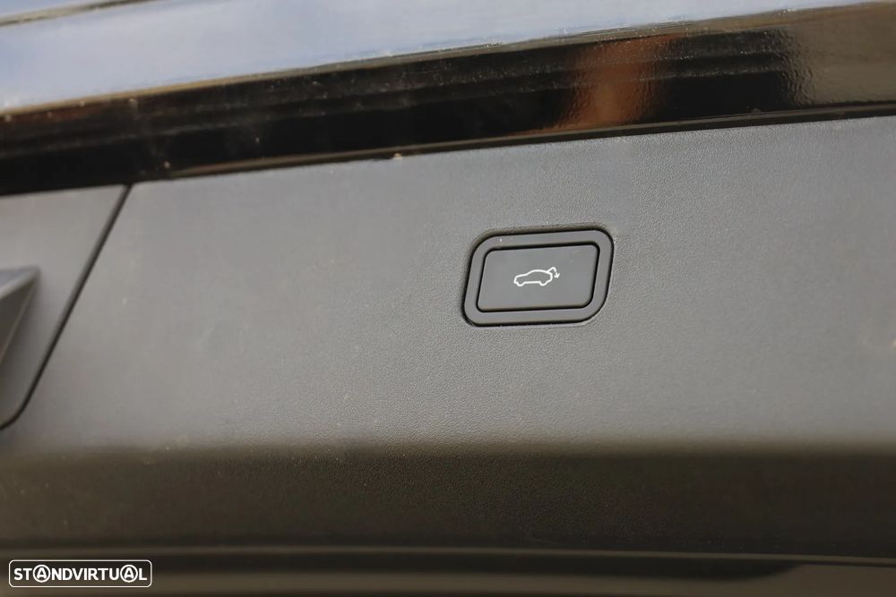 Volvo EX30 Single Motor Extended Range RWD Plus - 5