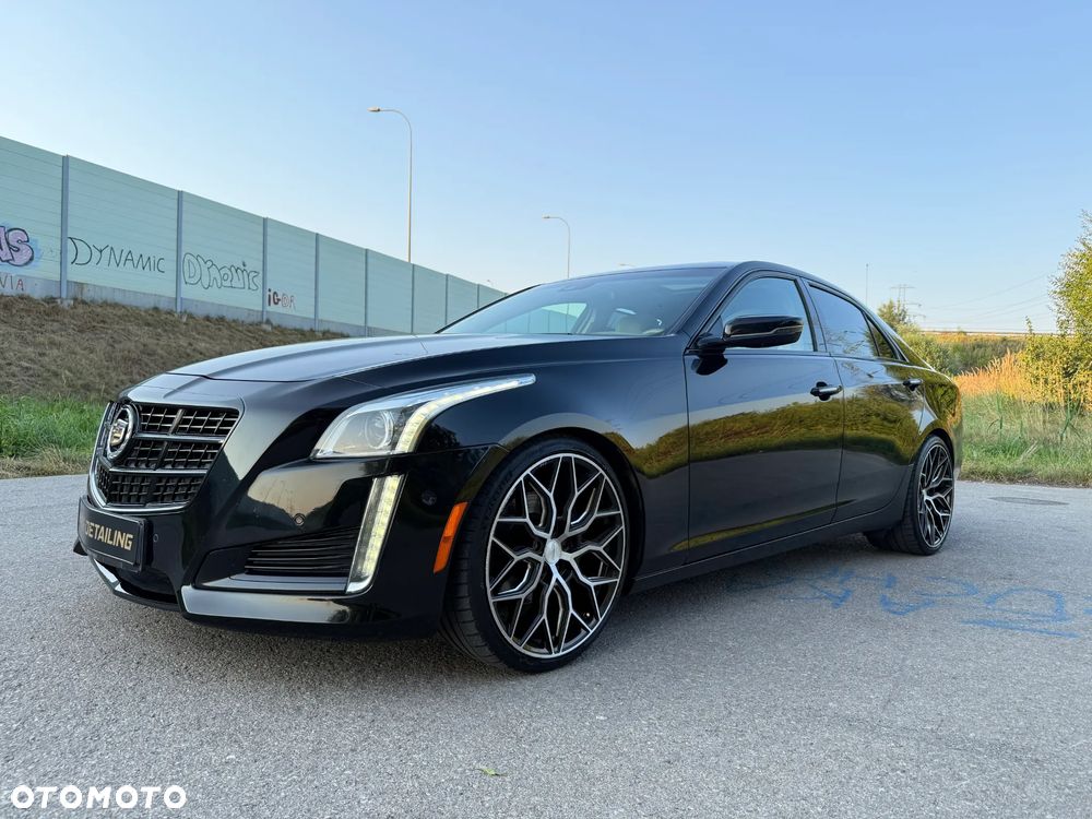 Cadillac CTS - 3