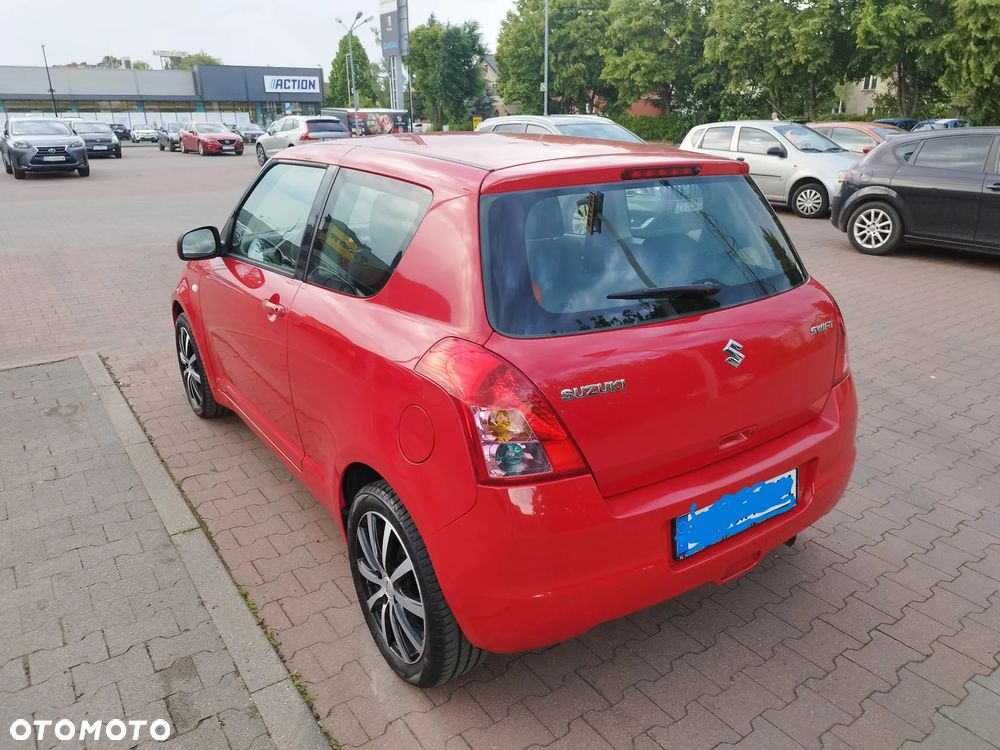 Suzuki Swift 1.3 Club - 23