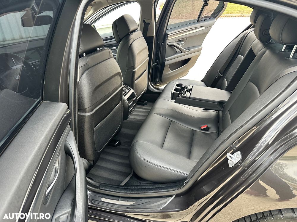 BMW Seria 5 530d xDrive Touring Sport-Aut. Luxury Line - 20