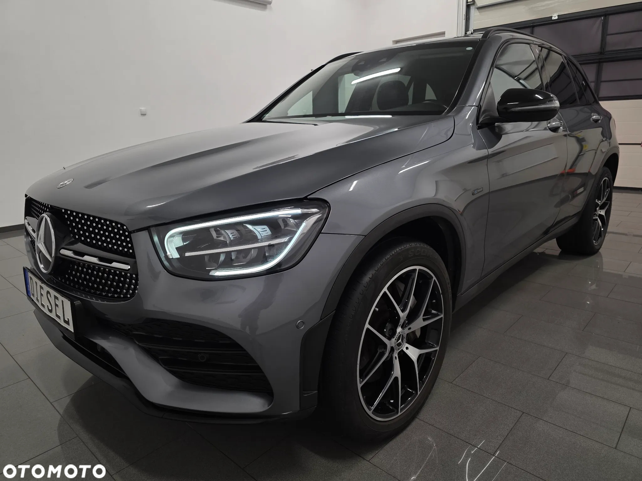Mercedes-Benz GLC 220 d 4Matic 9G-TRONIC AMG Line Plus - 2