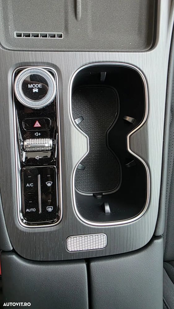 Chery Tiggo 8 - 16