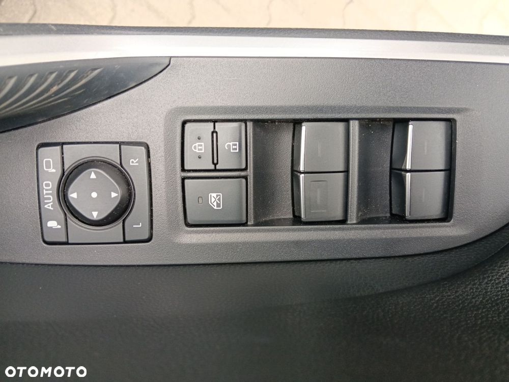 Toyota RAV4 - 17