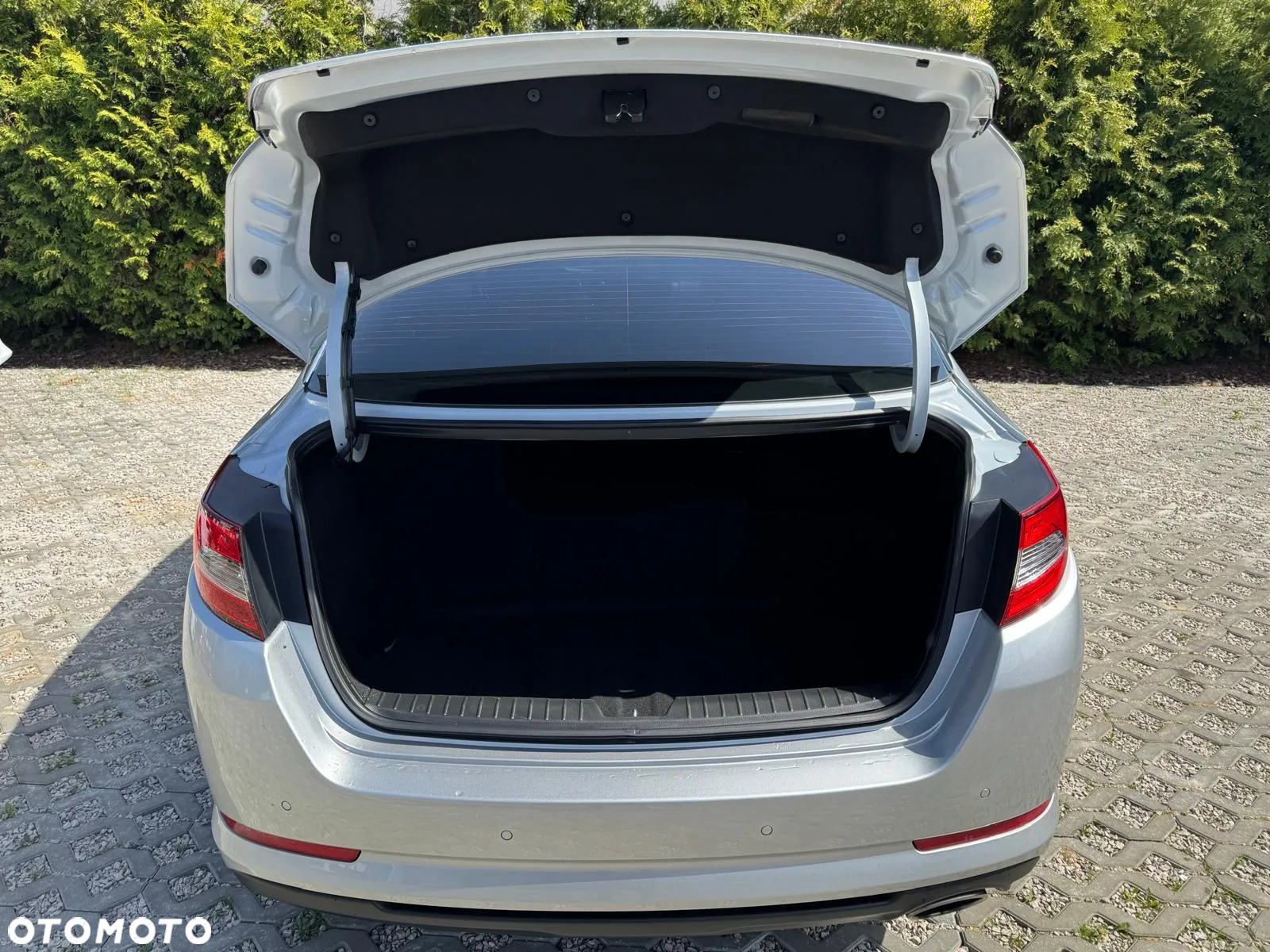 Kia Optima 2.0 Hybrid XL - 28