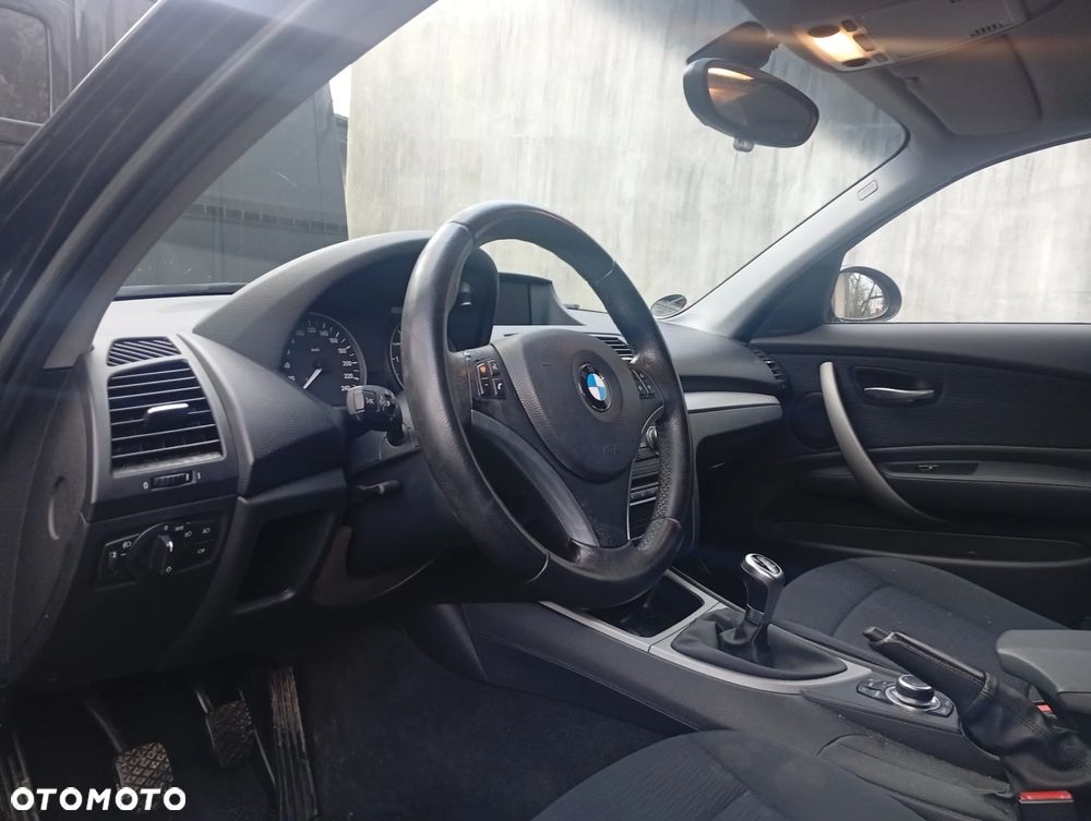 BMW Seria 1 116d DPF Edition Sport - 24