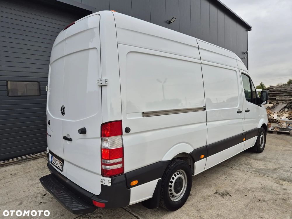 Mercedes-Benz Sprinter - 6