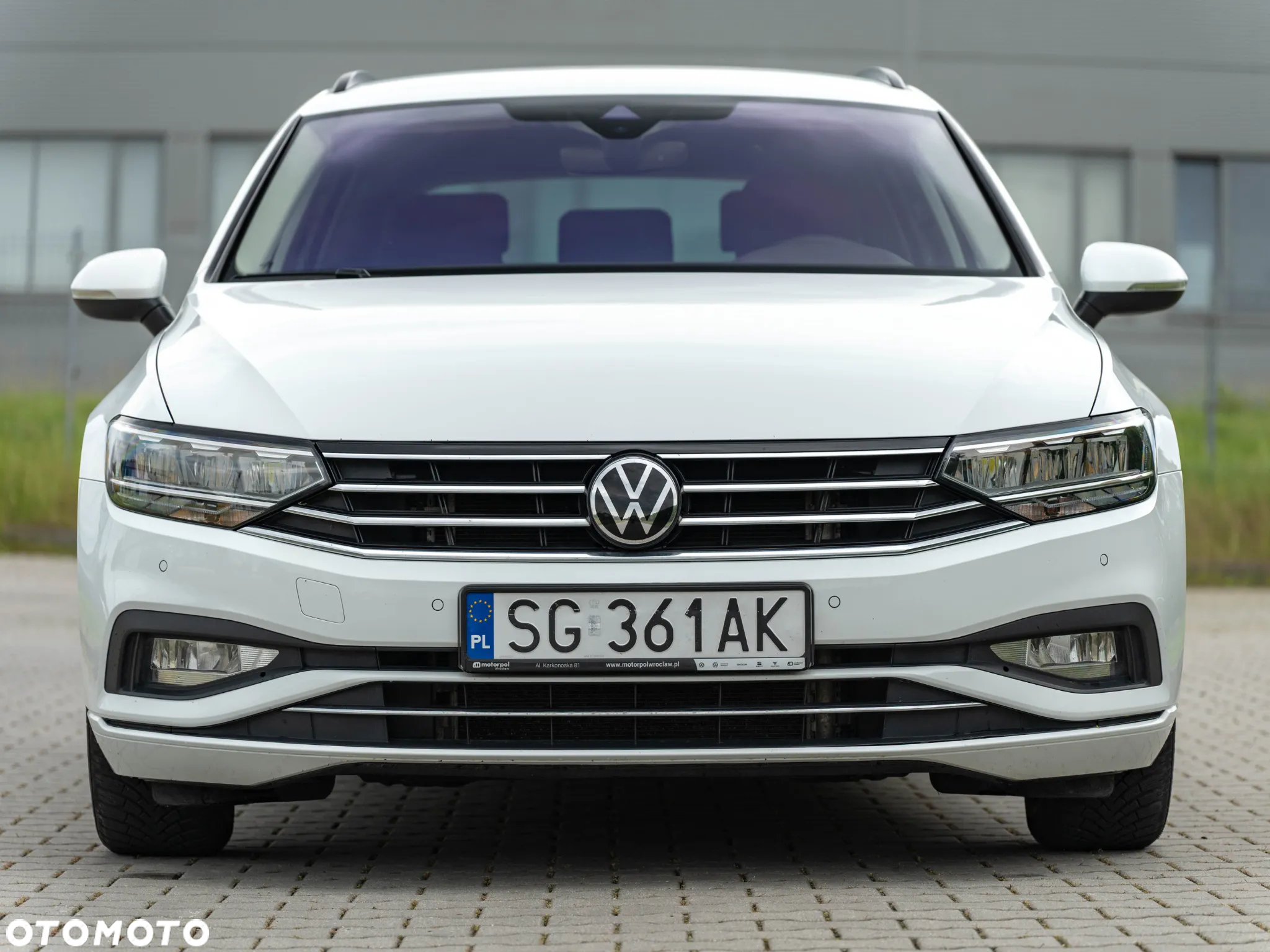 Volkswagen Passat 1.5 TSI EVO Elegance - 2