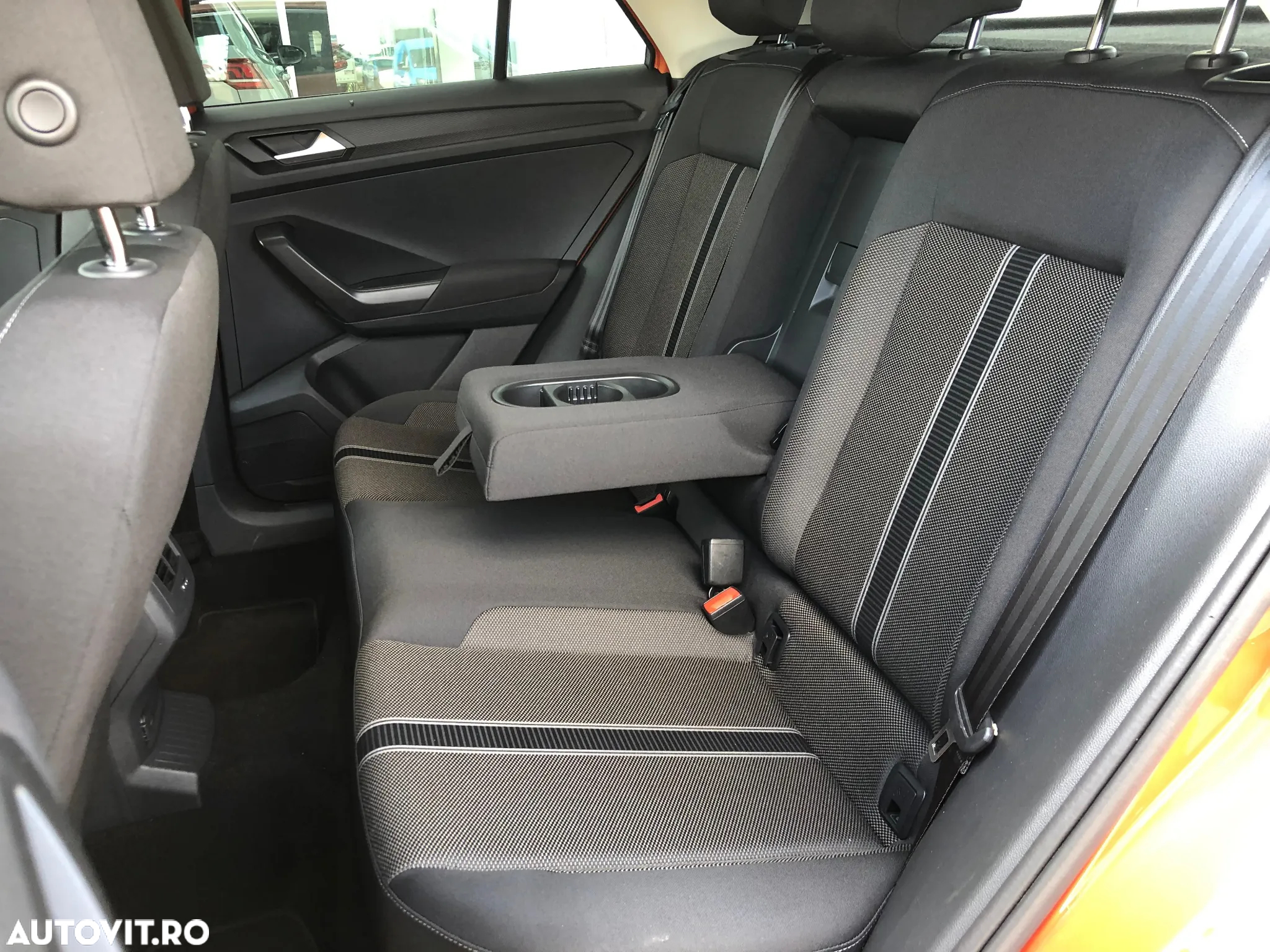 Volkswagen T-ROC 1.0 TSI Design - 12