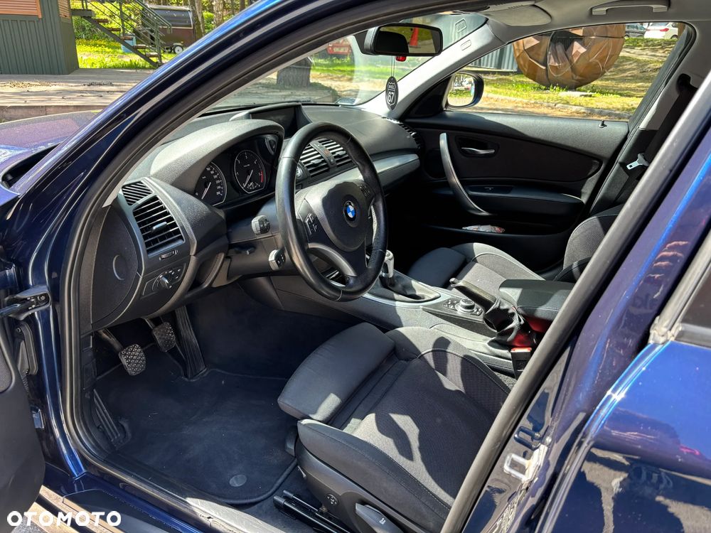 BMW Seria 1 120d DPF - 11