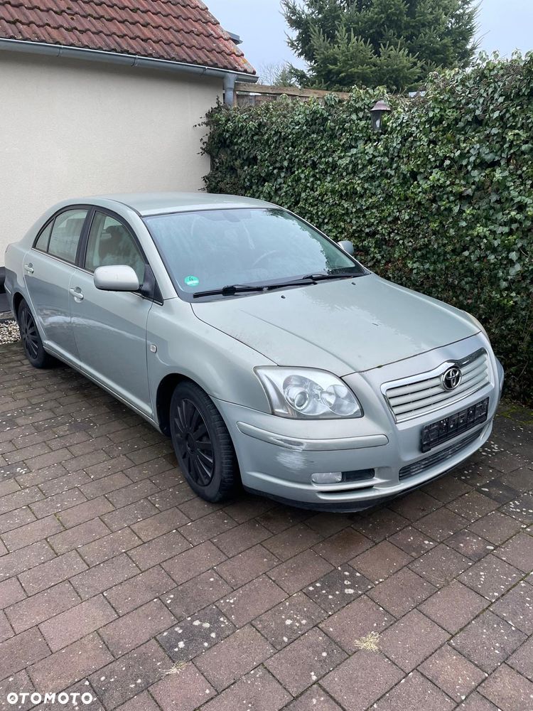 Toyota Avensis 1.8 VVT-i - 2