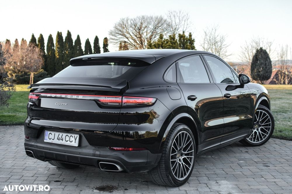 Porsche Cayenne - 4