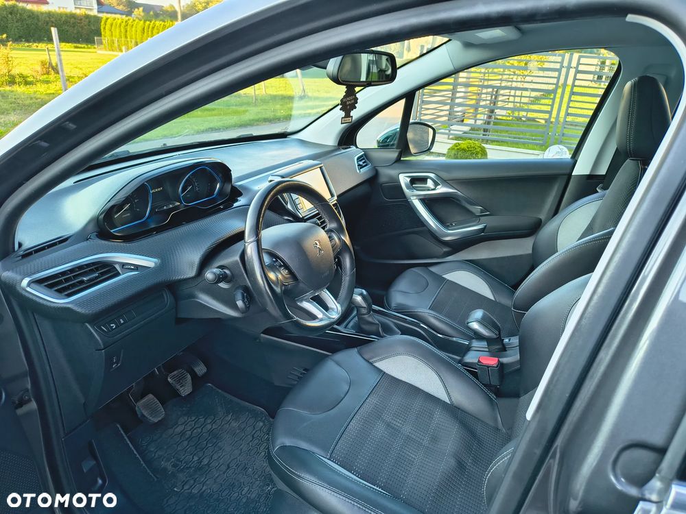 Peugeot 2008 PureTech 82 Allure - 15