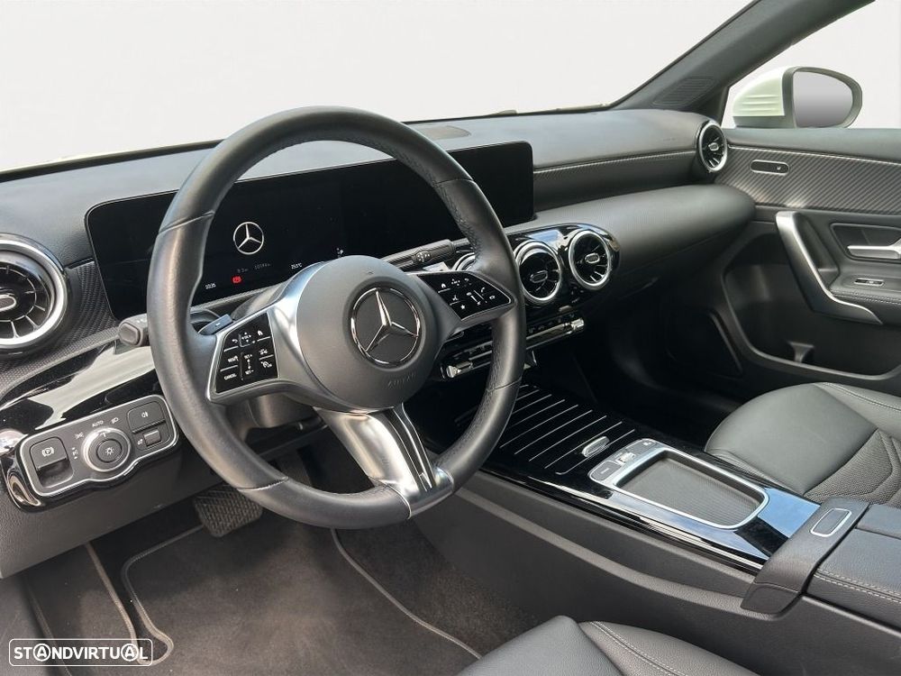 Mercedes-Benz A 250 — fotografia 8
