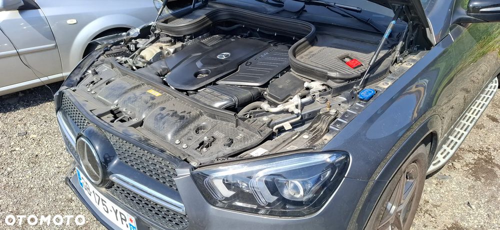 Mercedes-Benz GLE 400 d 4Matic 9G-TRONIC AMG Line - 19