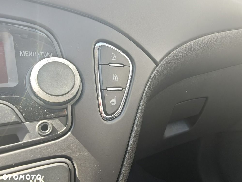 Opel Corsa - 24