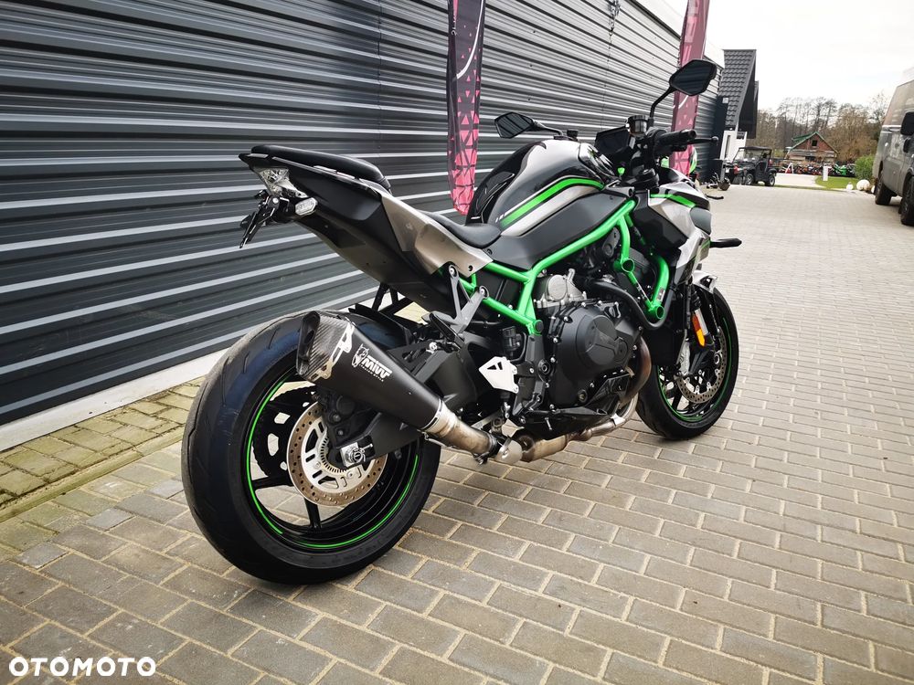 Kawasaki H2 - 7