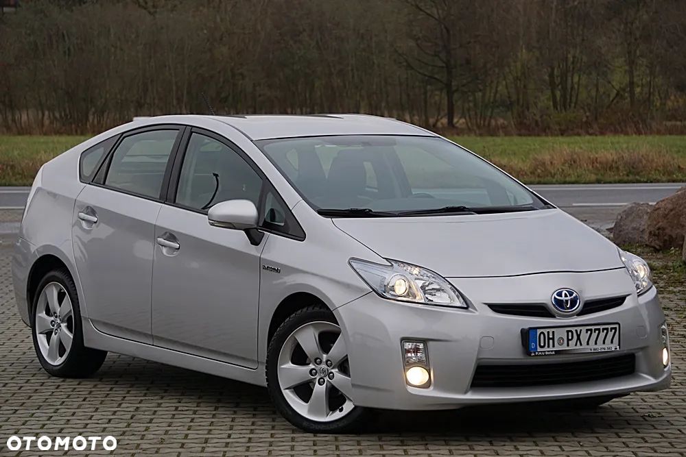 Toyota Prius - 3