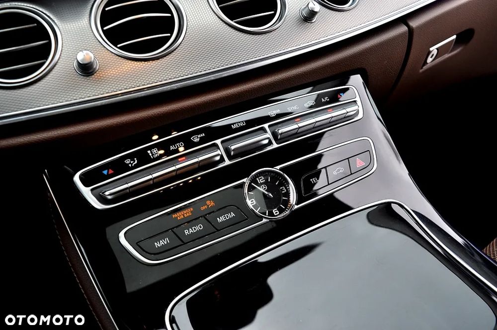 Mercedes-Benz Klasa E 200 d 9G-TRONIC Avantgarde - 30