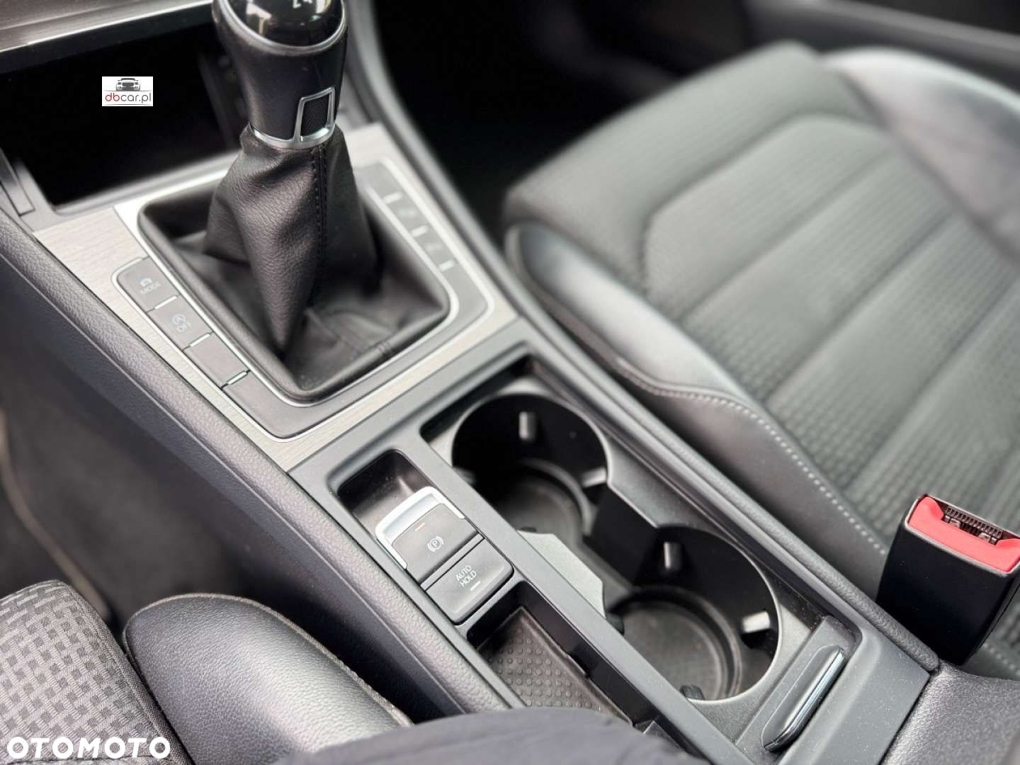 Volkswagen Golf - 30