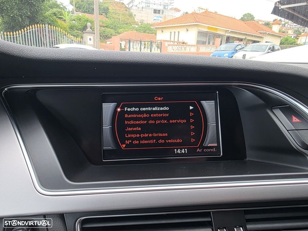Audi A4 Avant 2.0 TDI Advance - 11