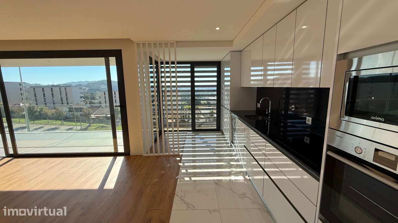 Apartamento T3 - Centro de Guimarães - Grande imagem: 2/22