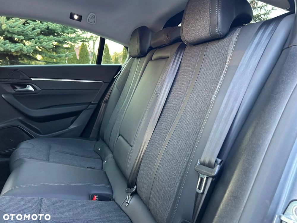 Peugeot 508 1.5 BlueHDi Allure S&S EAT8 - 36