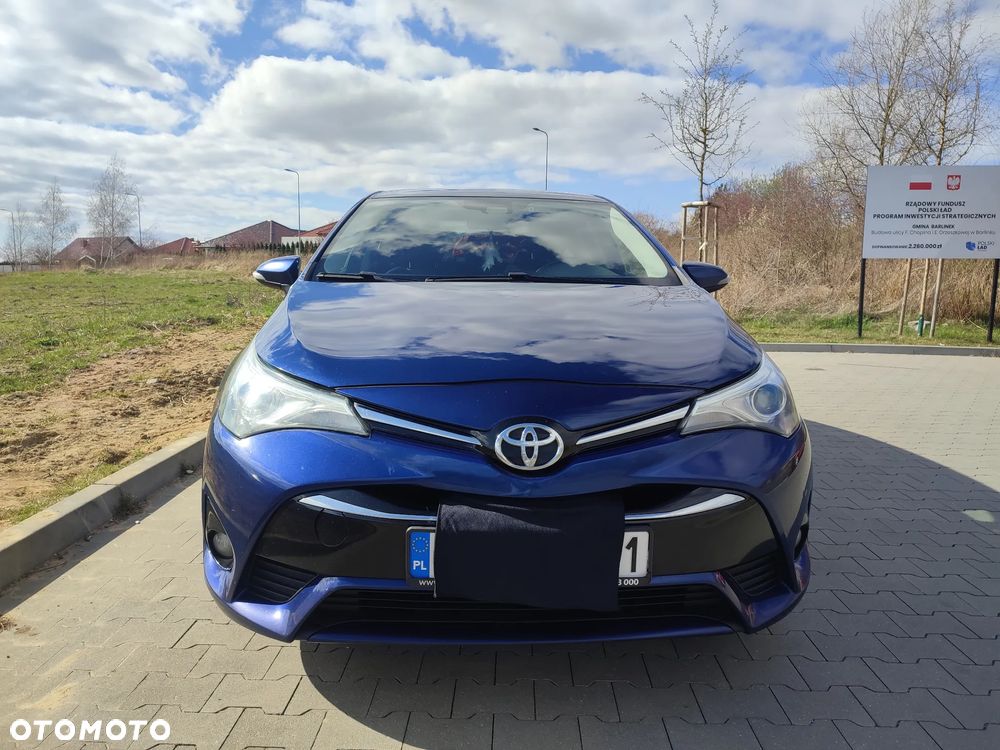 Toyota Avensis 2.0 D-4D Prestige - 4