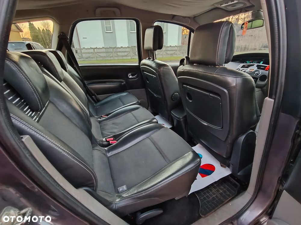 Renault Scenic 1.6 16V Expression - 7