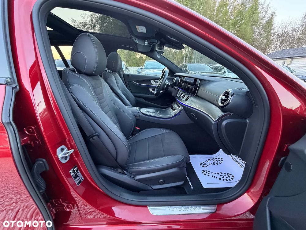 Mercedes-Benz Klasa E 300 de PHEV 4-Matic AMG 9G-Tronic - 35