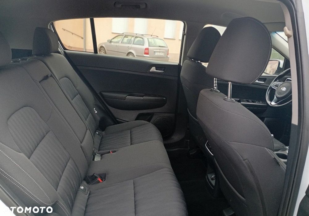 Kia Sportage - 16