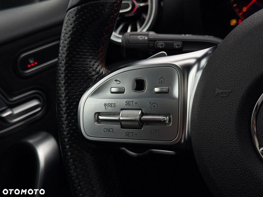 Mercedes-Benz Klasa A 200 4-Matic AMG Line 8G-DCT - 14